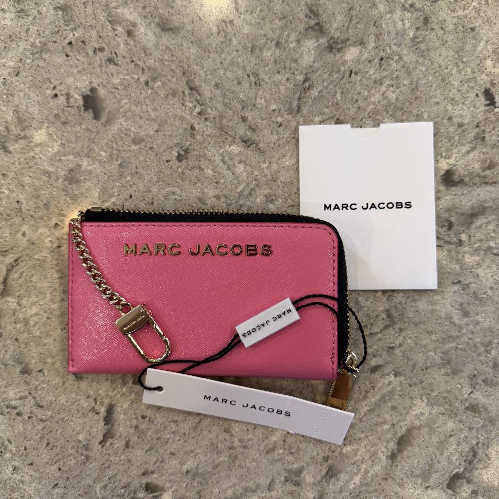 NWT MARC JACOBS SMALL ZIP CARD WALLET PINK